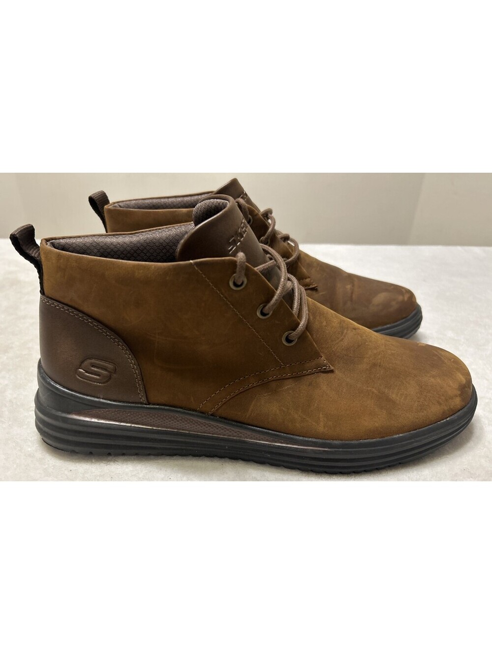 Skechers Men’s Boots Size 11.5 Brown Chukka Ankle Leather Lace Up Suede Casual
